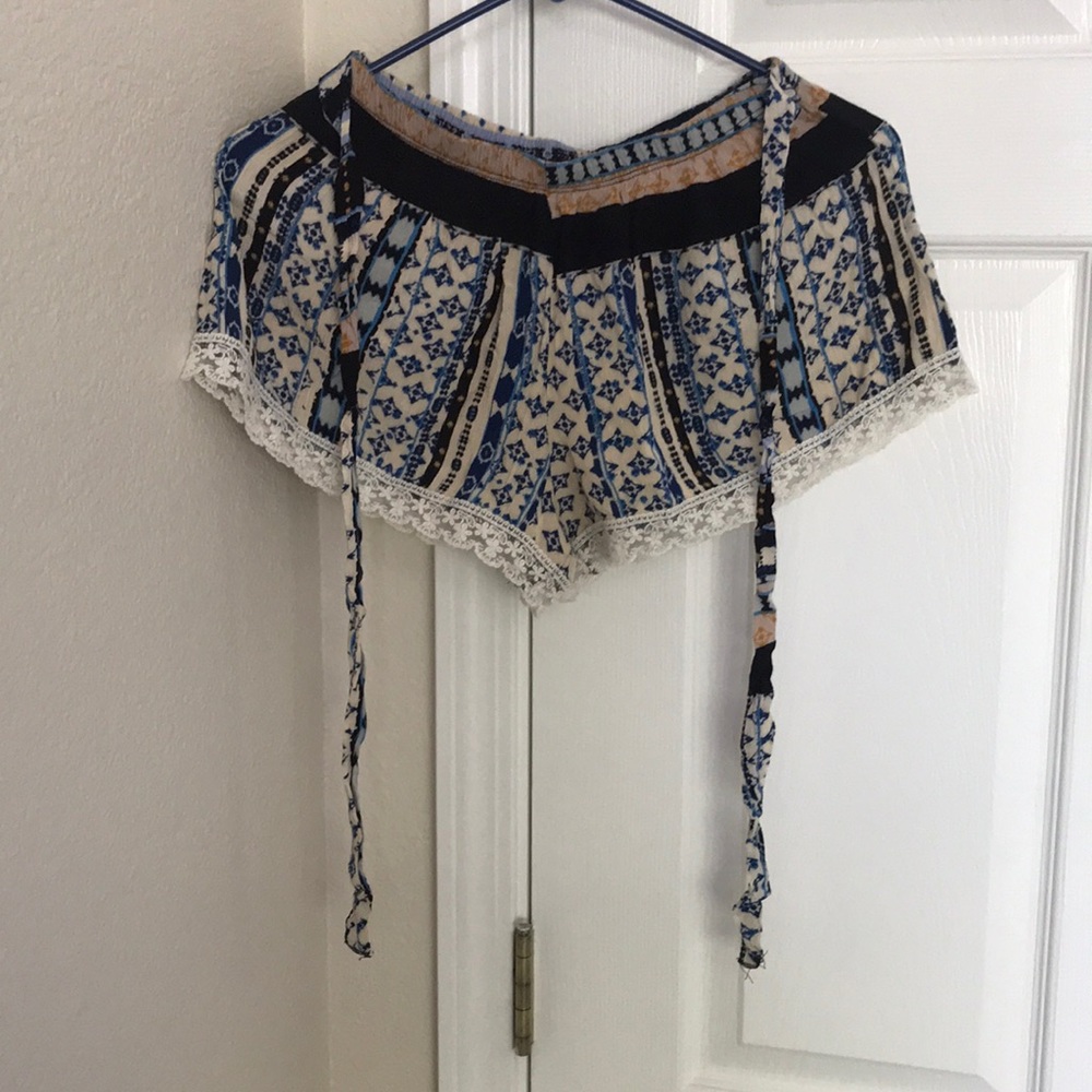 r2d Apparel Bohemian Style Shorts